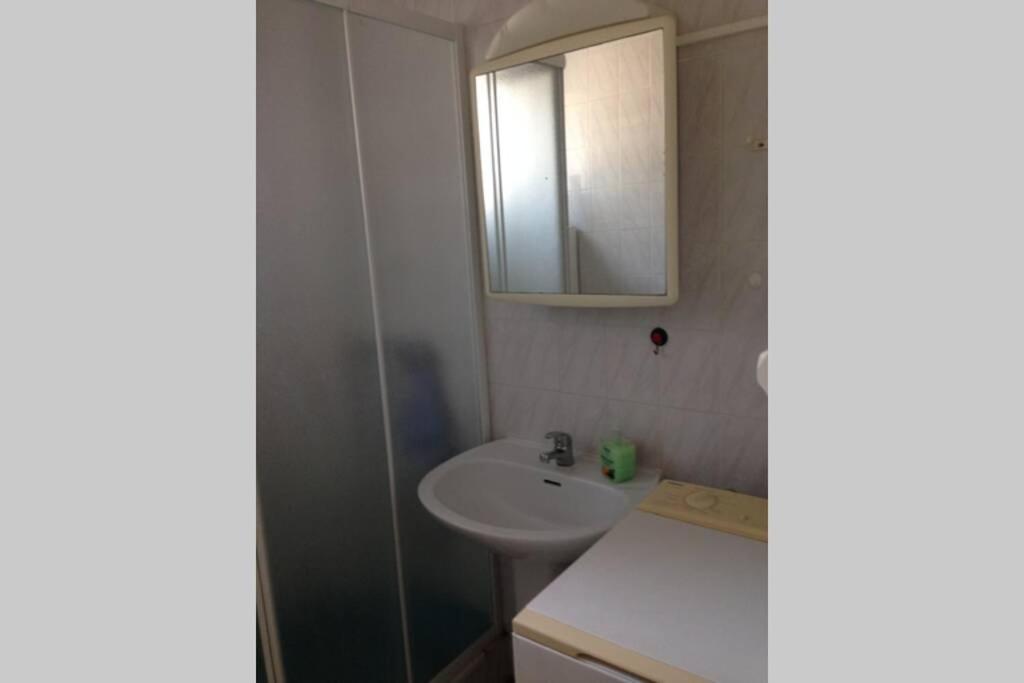 Apt Climatise T3 Saint Pierre La Mer, Terrasse, Jardin Et Parking Prive เฟลอรี ภายนอก รูปภาพ
